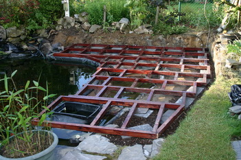 La cration et construction d'une terrasse en bois - Les cadres latraux   10 